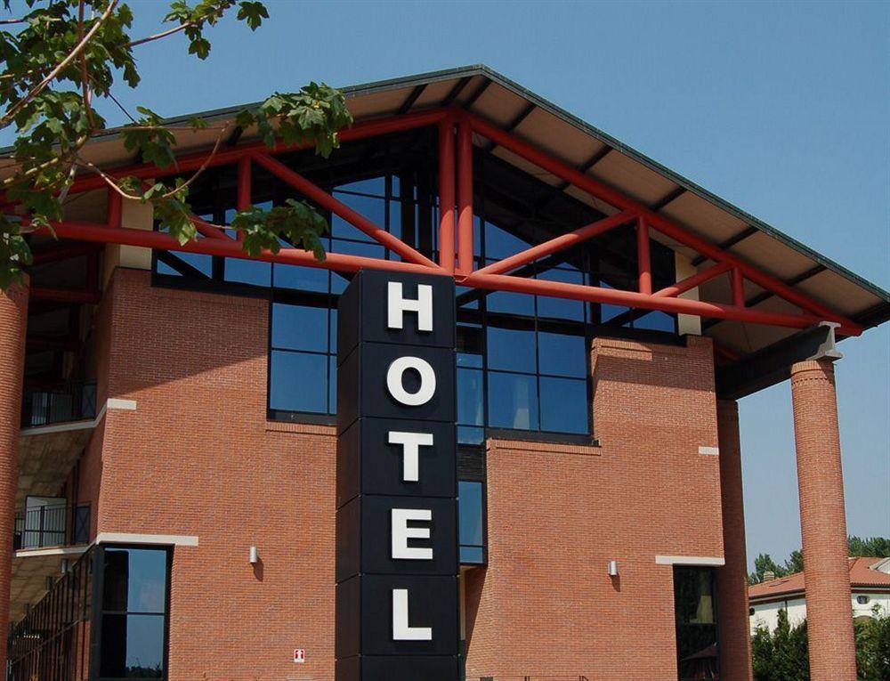 Cremona Palace 4*